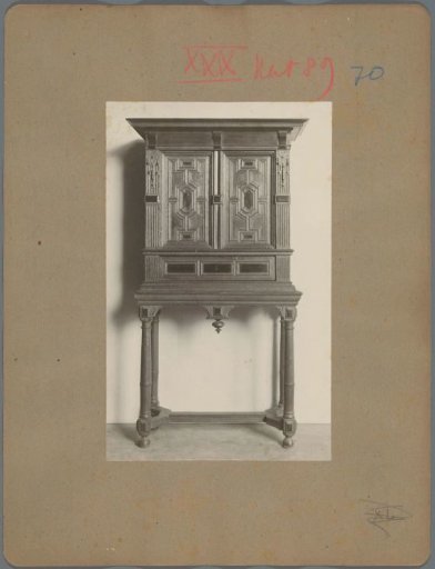 Cabinet with two doors ornamented with abstract patterns