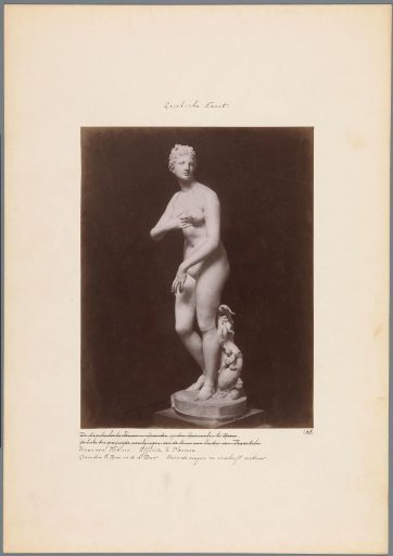 Venus de' Medici in the Galleria degli Uffizi in Florence