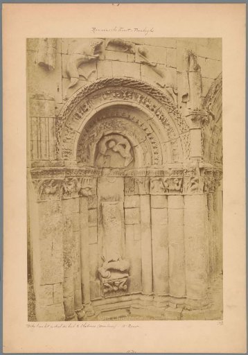 Relief on the facade of the church of Saint-Martin, Chadenac