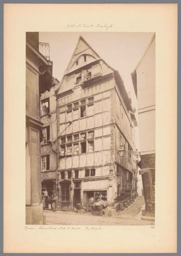 Facade of a half-timbered house on Rue Malpalm in Rouen
