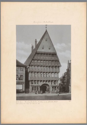 View of the Knochenhaueramtshaus in Hildesheim