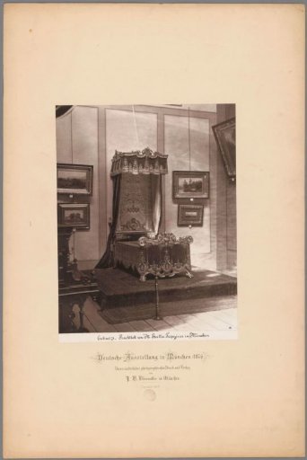 Display of a state bed in the Bayerisches Nationalmuseum at Munich