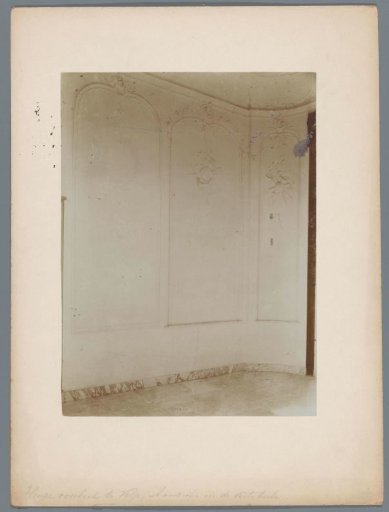 Interior of the vestibule of Huize Overbeek in Velp