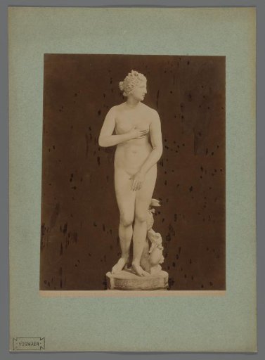 Sculpture of the Venus de' Medici in the Uffizi Gallery, Florence, Italy