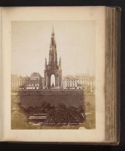 Scott Monument in Edinburgh
