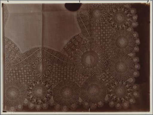 Shawl, Handkerchief, or Fichu of Lace