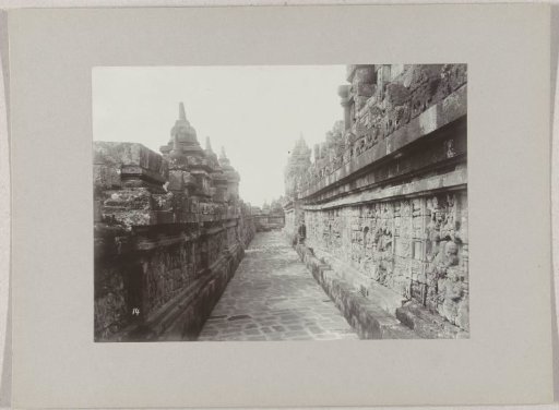Gallery of the Borobudur (Boroboedoer), near Magelang, Dutch East Indies