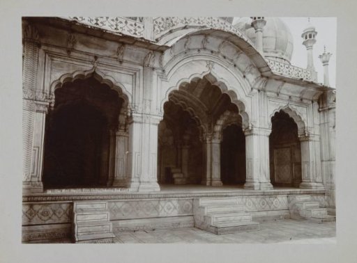 Interior of the Pearl Mosque (Moti Masjid) in the Red Fort at Delhi, India