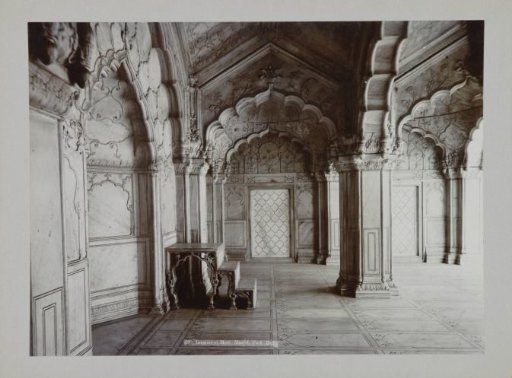 Interior of the Pearl Mosque (Moti Masjid) in the Red Fort at Delhi, India