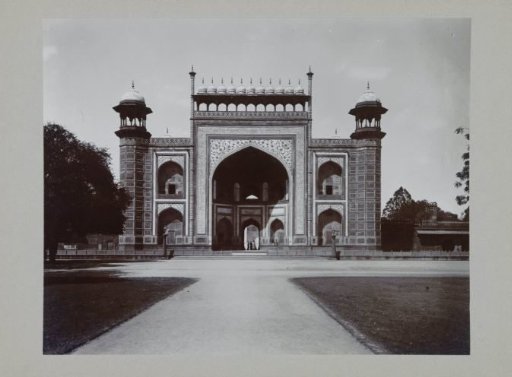 Entrance to the Taj Mahal, Agra, Uttar Pradesh, India