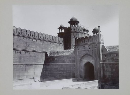 Gateway to the Agra Fort, Uttar Pradesh, India