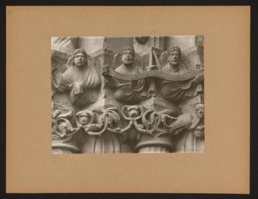 Detail of a capital of the Gnadenpforte in the cathedral of Bamberg