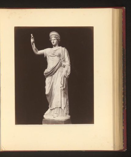 Sculpture of Hera