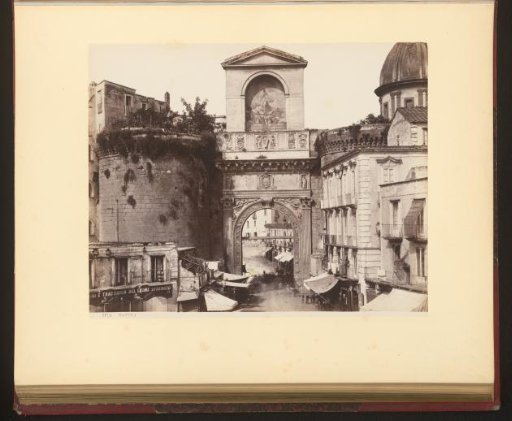 Porta Capuana in Naples