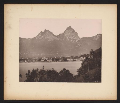 View of Brunnen on Lake Lucerne
