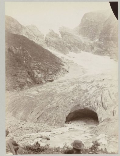 Emperor Wilhelm II at the foot of a Norwegian glacier