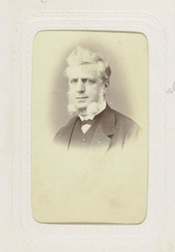 Portrait of Prof. Dr. Jan van Geuns