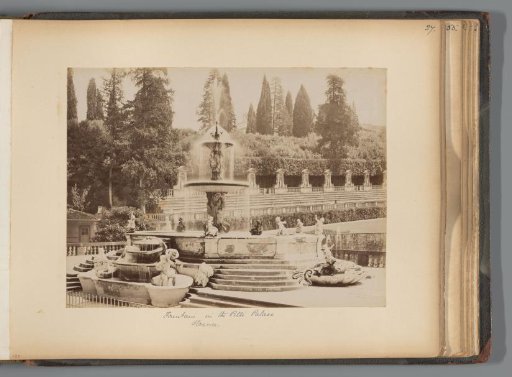 Fountain in the garden of the Palazzo Pitti in Florence