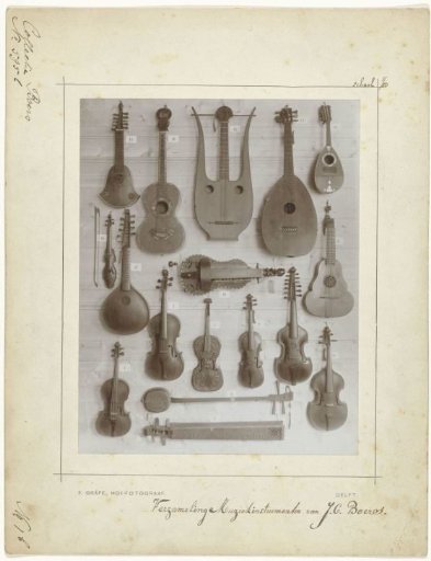 Collection of musical instruments from the collection of the composer J.C. Boers: string instruments