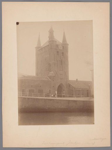 View of the South Harbour Gate in Zierikzee