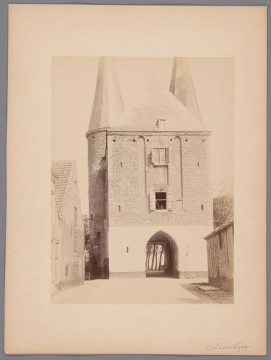 View of the city side of the Nobel Gate in Zierikzee