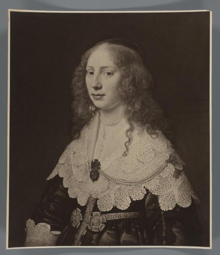 Photographic reproduction of a painted portrait of Aegje Hasselaer by Michiel Jansz. van Mierevelt