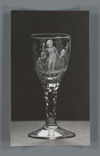 Photographic reproduction of engraved glassware