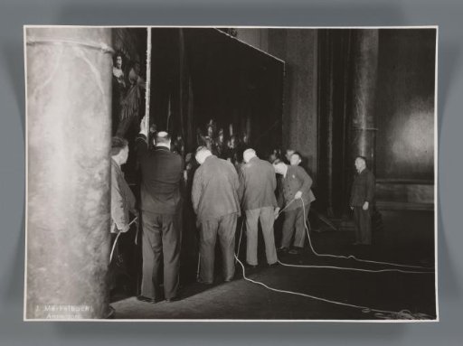 Installation of The Night Watch in the Rijksmuseum