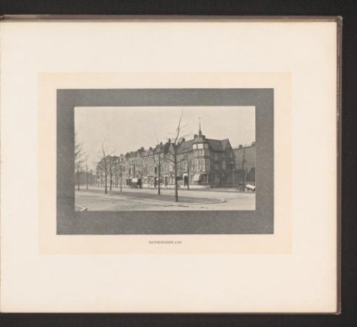 View of the Mathenesserlaan in Rotterdam