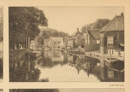 View of a row of houses along the water in Katwijk