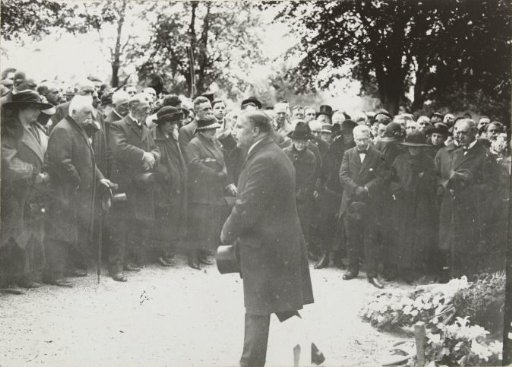 Funeral, possibly of Breitner