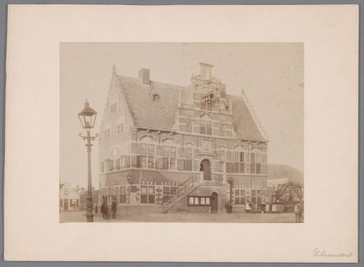 View of the town hall in Klundert