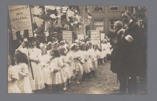 Ecclesiastical procession