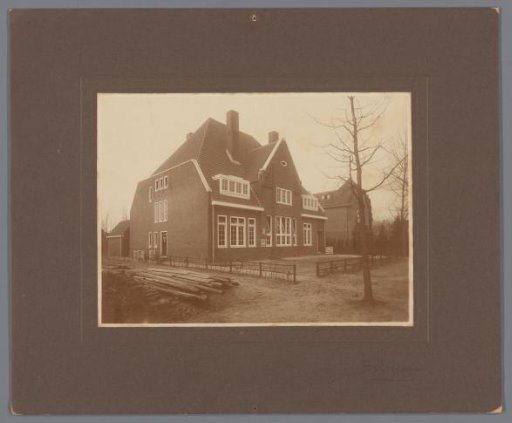 View of a large detached house (Bilthoven?)