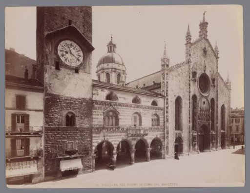 Facade and dome of the cathedral of Como