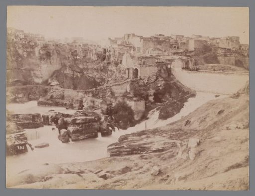 View of the city of Shûshtar, Iran