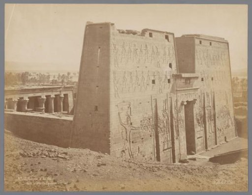 Temple in Upper Egypt ["Temple d'Ed fou dans la Houte-Egypte."].