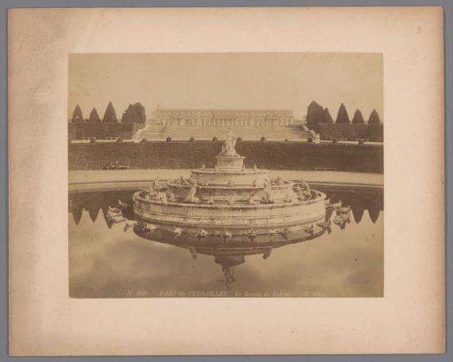 Pond "La Bassin de Latone", Park of the Palace of Versailles, France