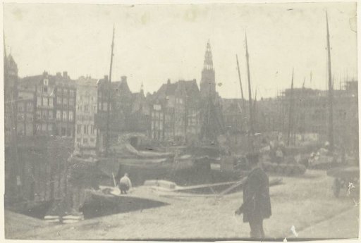 Ships at the Damrak in Amsterdam