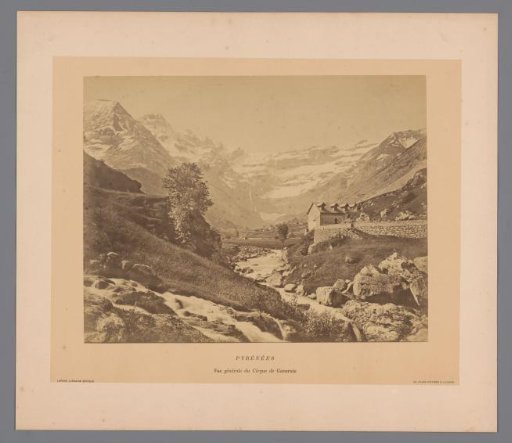 "PYRÉNÉES//Vue générale du Cirque de Gavarnie", Pyrenees, France
