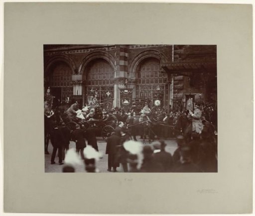 Queen Wilhelmina in a carriage in front of the Rijksmuseum, on her way to the enthronement in Amsterdam in 1898