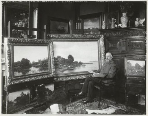 Julius van de Sande Bakhuyzen in his studio at Huijgenstraat 19, The Hague