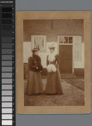 Portrait of Cornelia Hendrika Jonker and a woman
