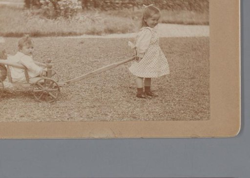 Johanna Geertruida and Johannes Diderik van der Waals playing outside