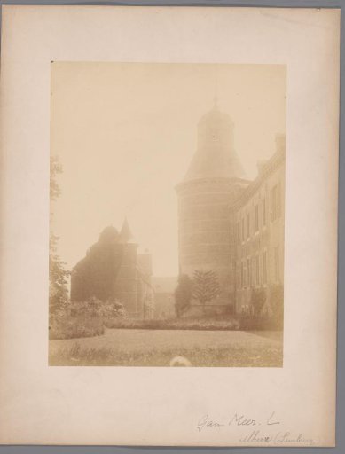 View of the farm and Castle of Mheer