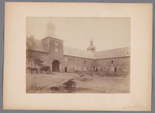 Courtyard of the farm at Schaesberg Castle