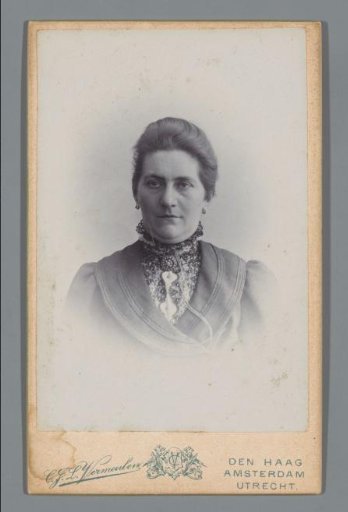 Portrait of Aletta Jacobs, mother of G.N.P. van Eijk