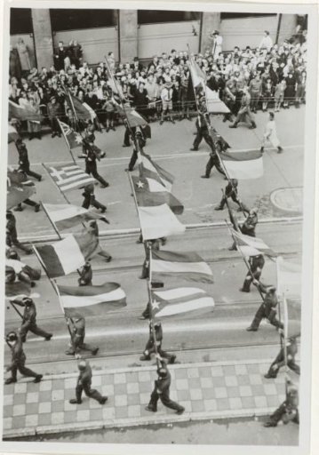 Parade on the Dam in Amsterdam during the liberation celebrations on 28 June 1945
