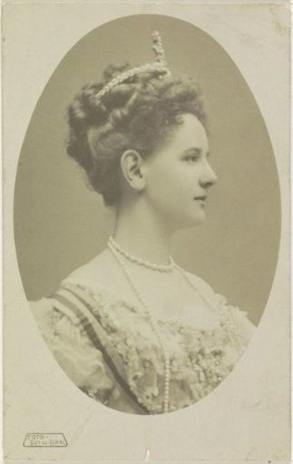 Portrait of Wilhelmina, Queen of the Netherlands