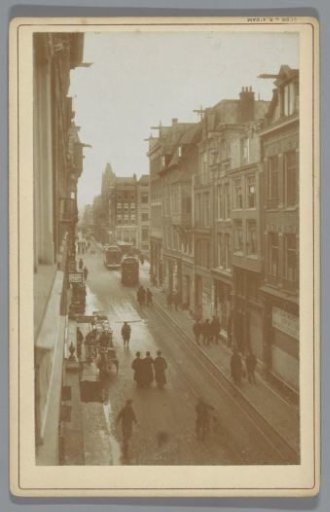 Vijzelstraat in Amsterdam, before the widening